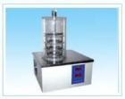 LGJ-10普通型冷冻干燥机。空载冷阱温度：≤ -55 ℃。空载冻干面积：0.07-0.15m 2。盘装物料：0.7-1.2升，捕水能力：3Kg/24h。真空度：<15Pa




