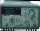 EE1051型高频信号发生器 频率:100kHz～150MHz(谐波450MHz),分六频段,四位LED 电平:不小于60mVrms(稳幅)调制:调频、调幅、内调制1kHz正弦波; 外调制50Hz～20kHz 音频输出:1kHz正弦波1.5Vrms
