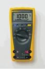Fluke 177 数字多用表 真有效值电压和电流测量  0.09%的基本准确度  6000字的分辨率 电压1000V/0.1mV.电流10A/0.01mA .电阻50MΩ/0.1Ω.电容10,000µF/1nF.频率100kHz/0.01Hz 
