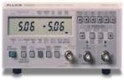 PM 6666 台式/系统式计时计频计 具有100%的可编程能力，包括触发电平和灵敏度设置均可编程。以测量频率高达5 MHz的信号的电压峰值，具有无误差触发功能。在所有100 Hz以上的输入信号上，触发电平的设置是自动完成的。 